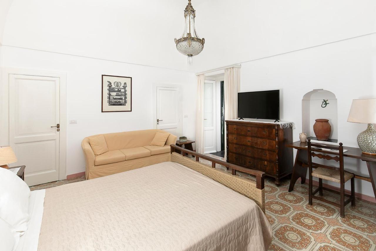Il Geranio Bed & Breakfast อนากาปรี ภายนอก รูปภาพ