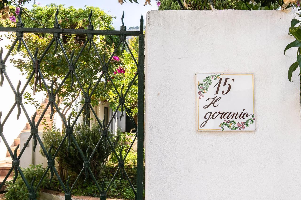 Il Geranio Bed & Breakfast อนากาปรี ภายนอก รูปภาพ